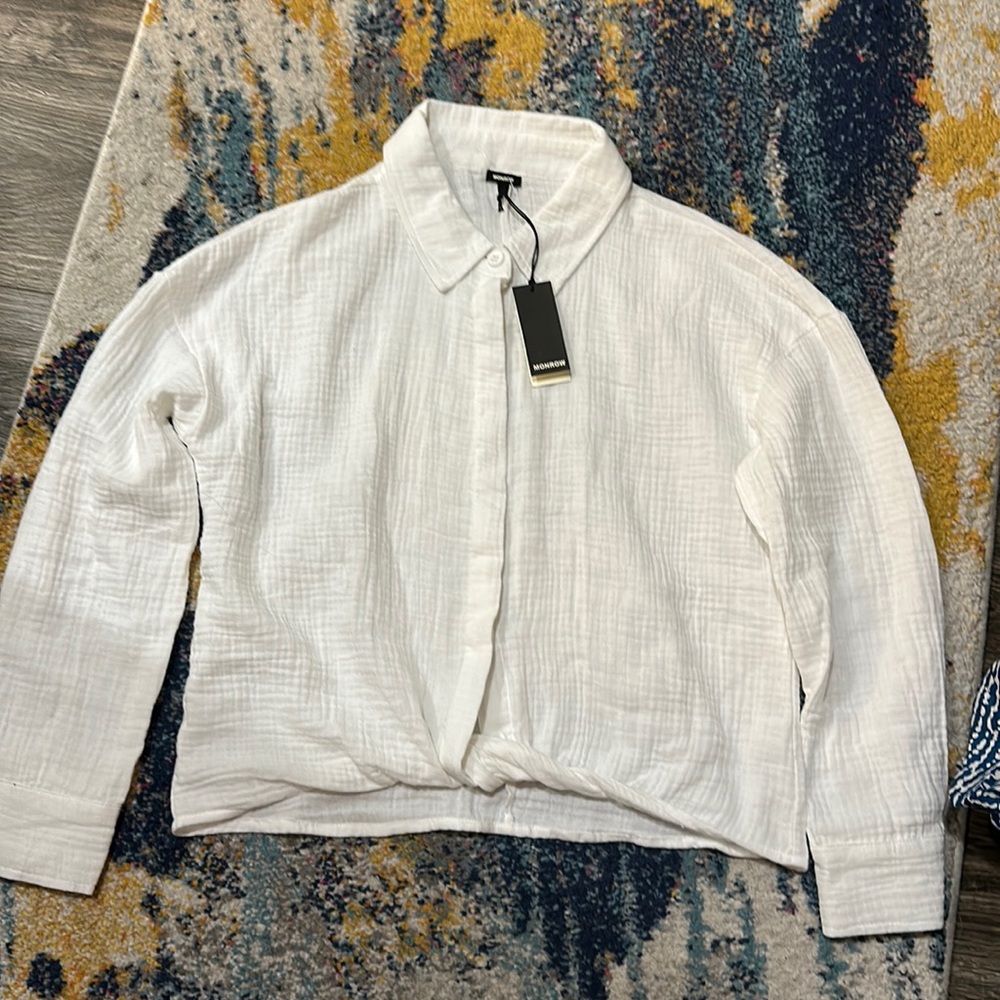 Beautiful white long sleeves gauze like material. New with tags